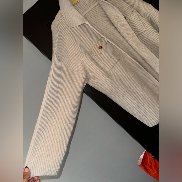 Women’s Jacket - Picture 5 of 12